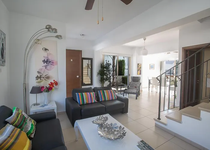 Palm 17 Villa Protaras