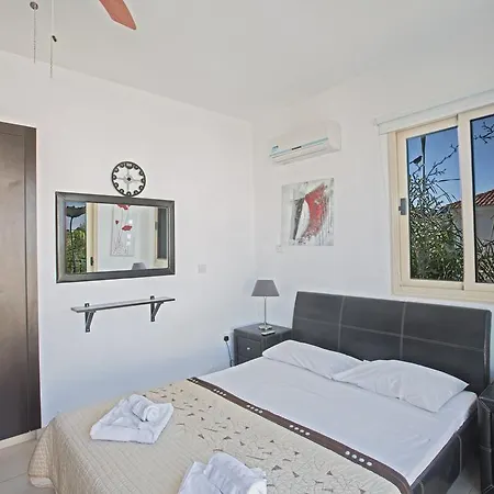 Palm 17 * Protaras